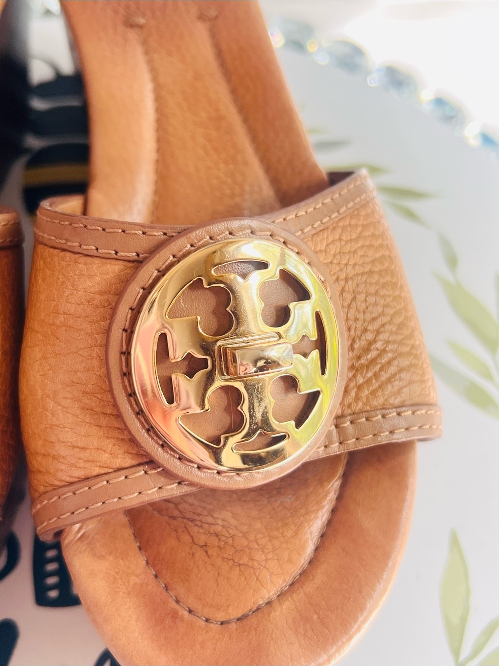Tory Burch Cognac Leather Slide Mules with Gold Logo size 8M - Picture 11 of 13